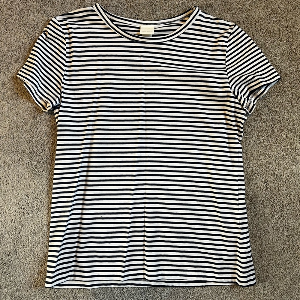 H&M Essential Tee